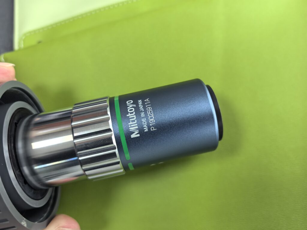 Mitutoyo M Plan UV 20X Objective Lens thumbnail