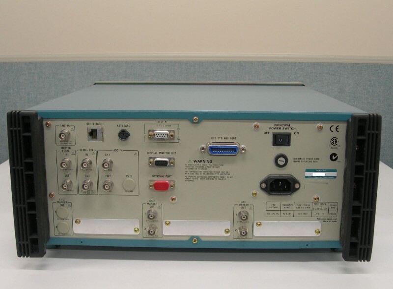 Tektronix AWG420 Waveform Generator thumbnail