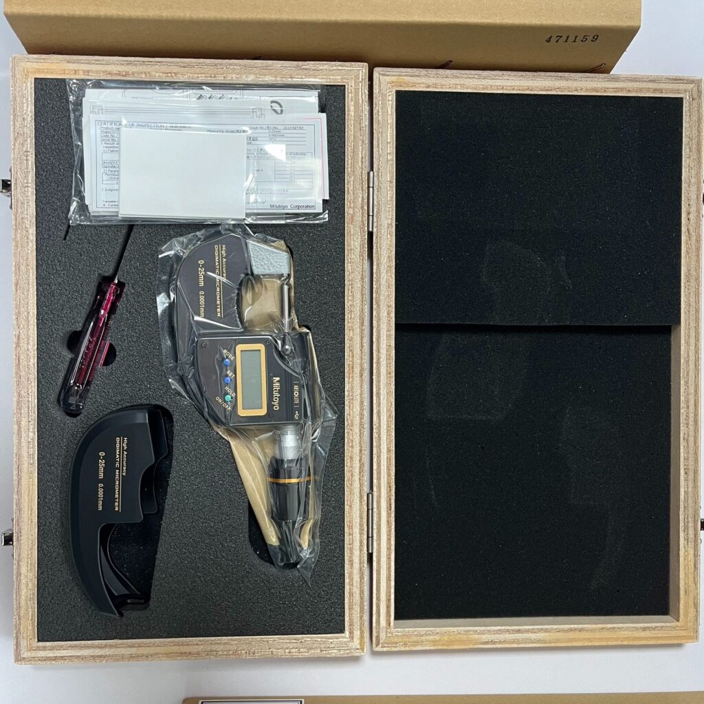 Mitutoyo 293-100-10 Digital Micrometer