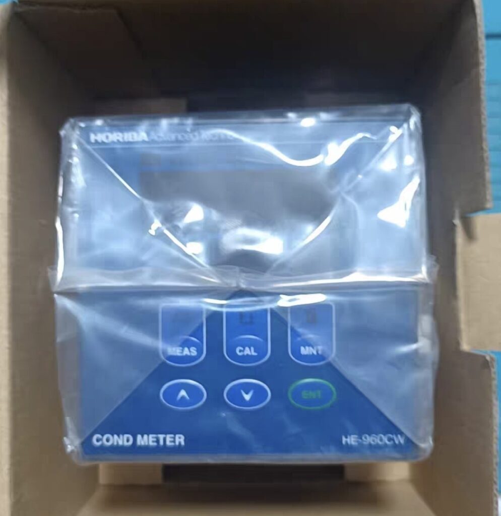 Horiba HE-960CW Conductivity Meter