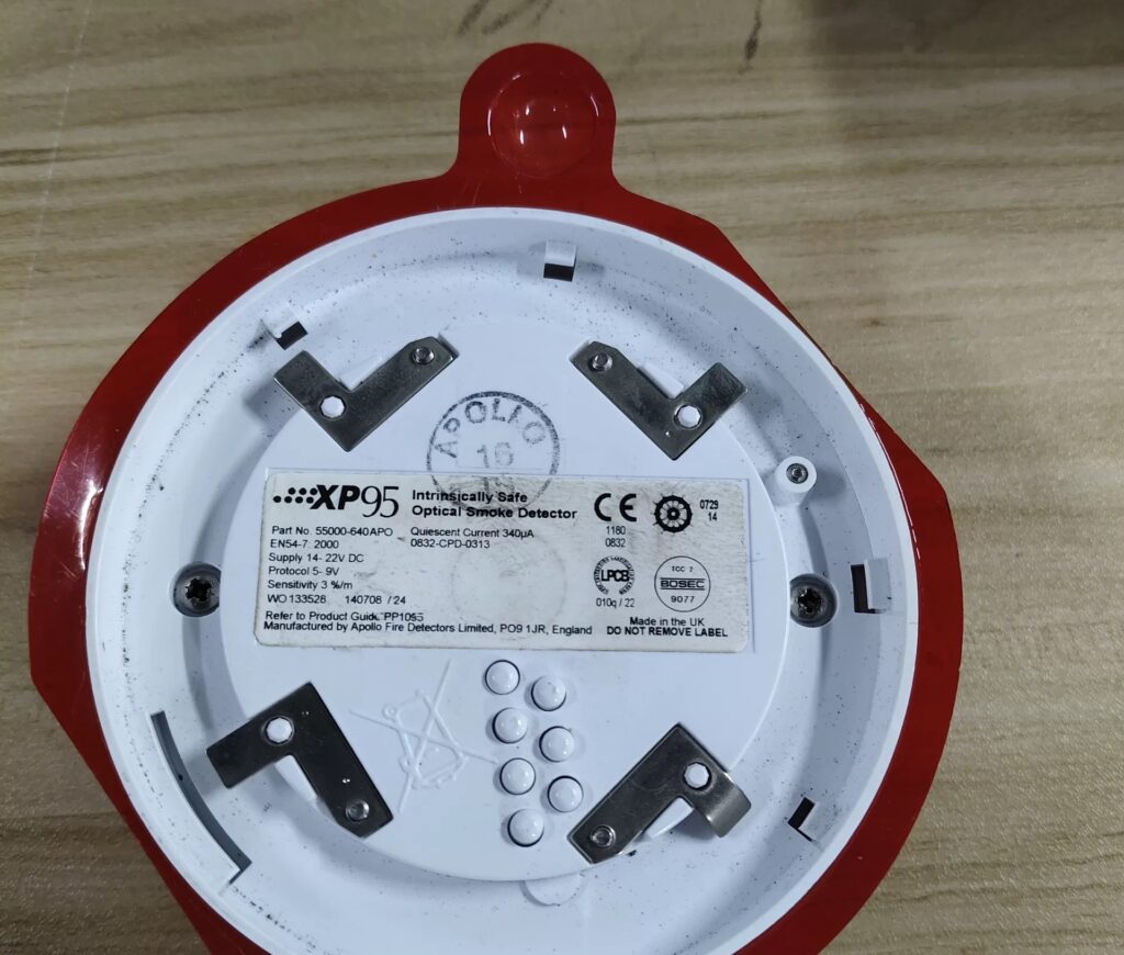 APOLLO XP95 Optical Smoke Detector 55000-640APO thumbnail