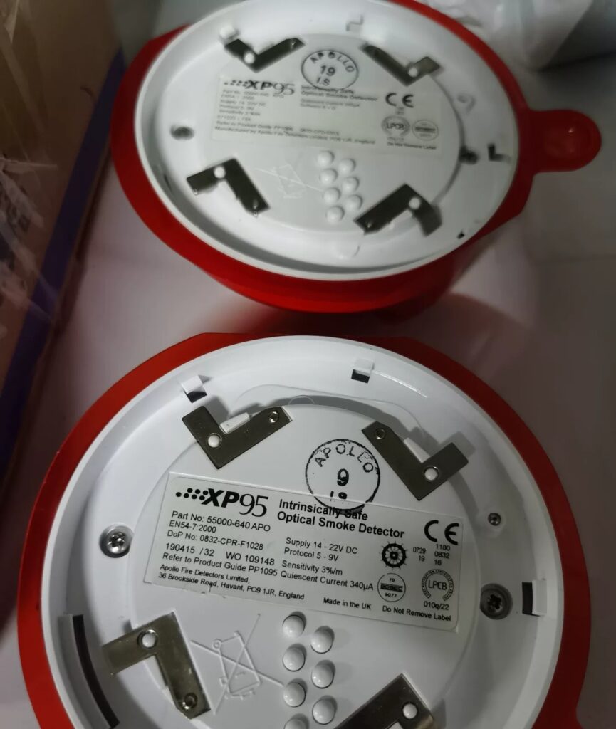APOLLO XP95 Optical Smoke Detector 55000-640APO thumbnail