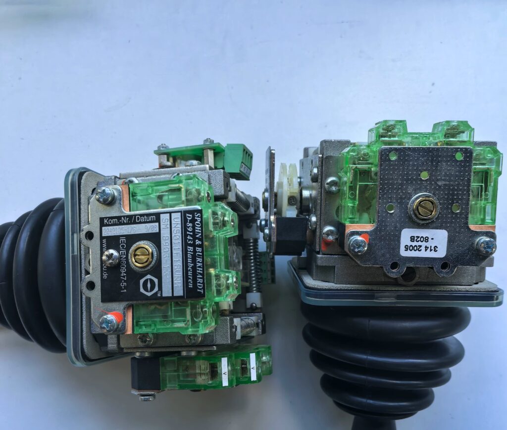 BURKHAARDT Control Handle VNS011F18VRH thumbnail