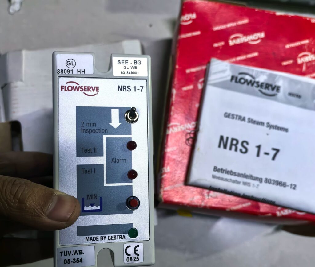 Flowserve Level Controller NRS 1-7