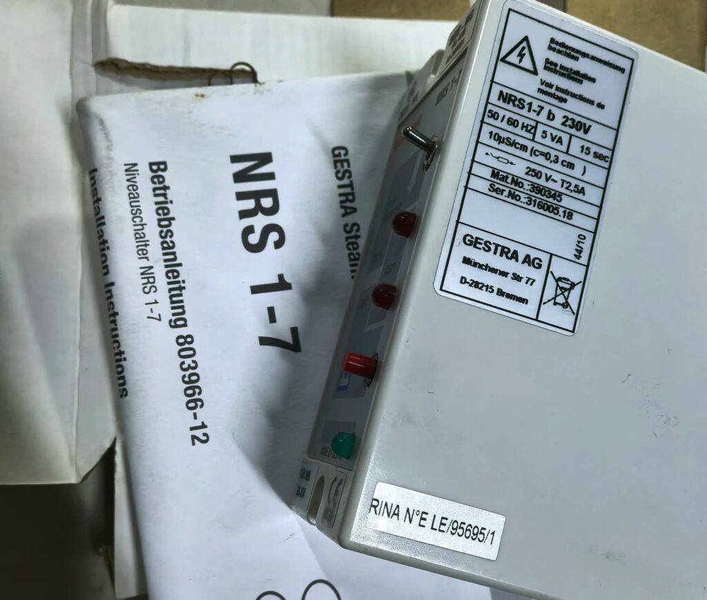 Flowserve Level Controller NRS 1-7 thumbnail
