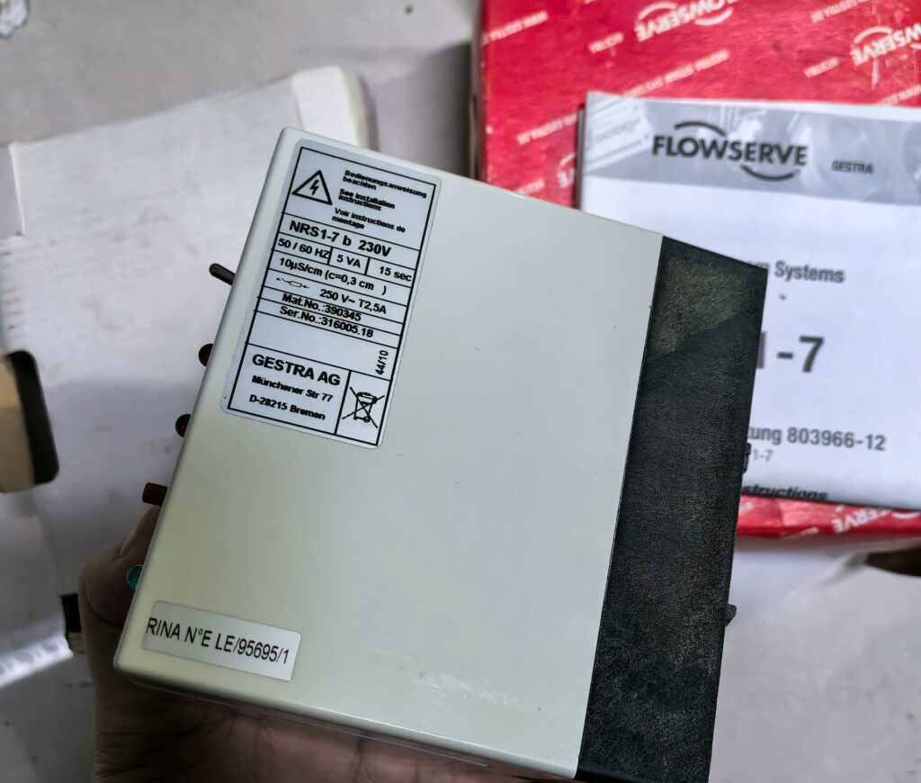 Flowserve Level Controller NRS 1-7 thumbnail