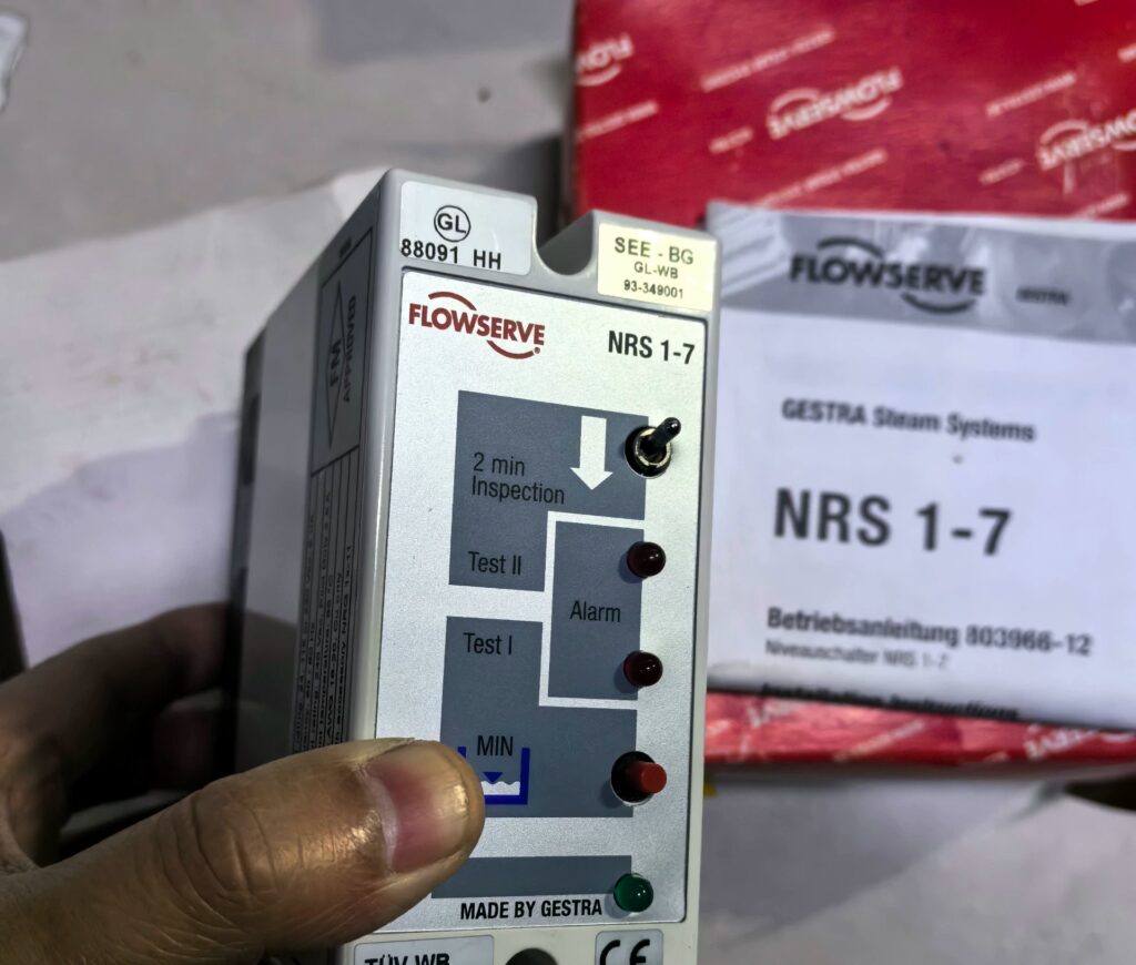 Flowserve Level Controller NRS 1-7 thumbnail