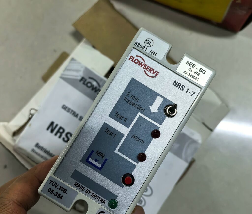 Flowserve Level Controller NRS 1-7 thumbnail