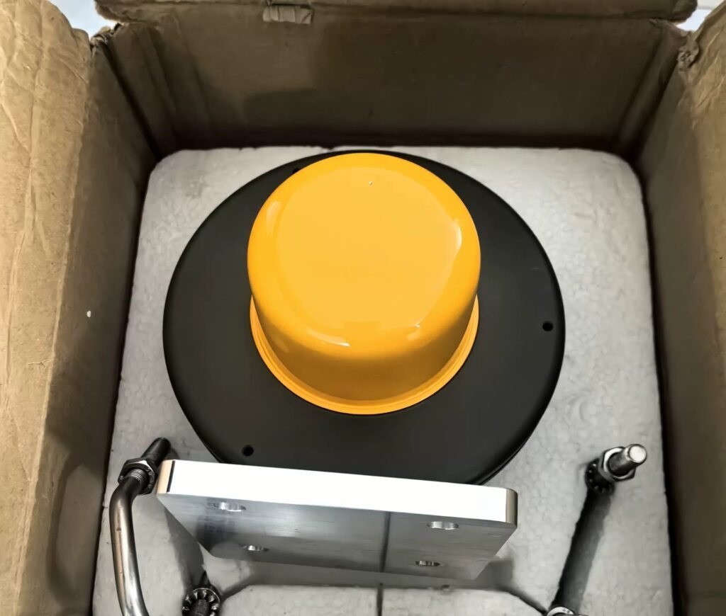 Fugro DGPS Antenna AD430-3141