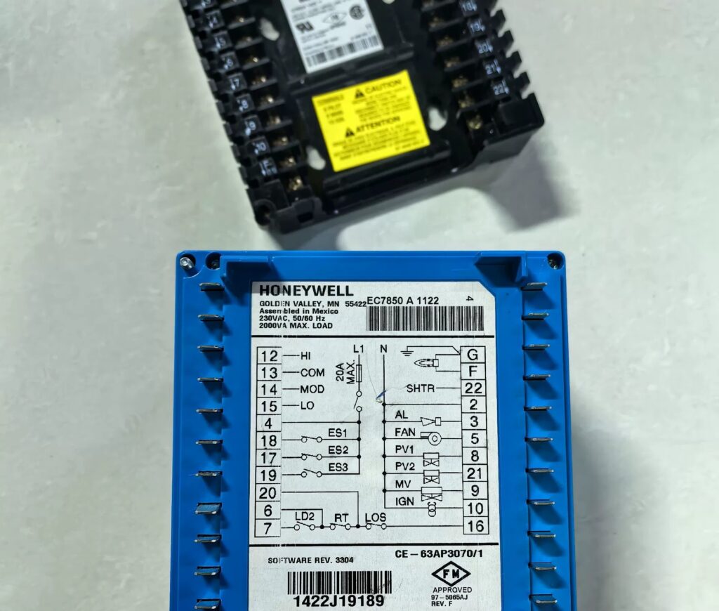 Honeywell Combustion Controller EC7850 thumbnail