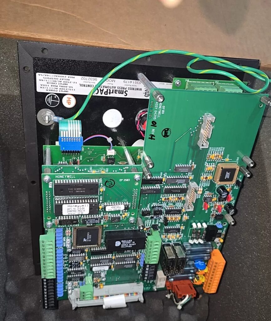 Honeywell Wintriss Press Tonnage Monitor thumbnail
