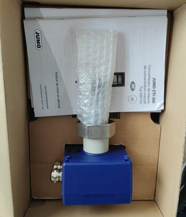 Jumo Conductivity Transmitter CTI 500 thumbnail