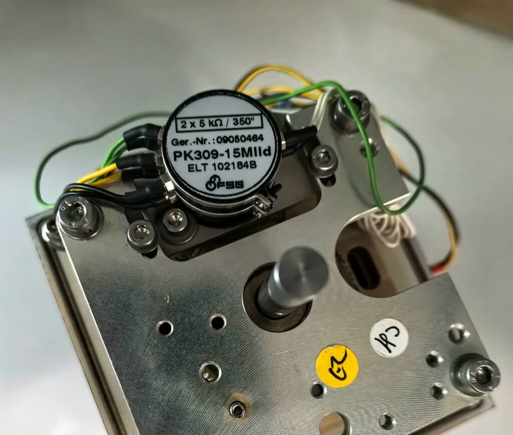 KONGSBERG LILAAS Telegraph LF80-01-67 thumbnail