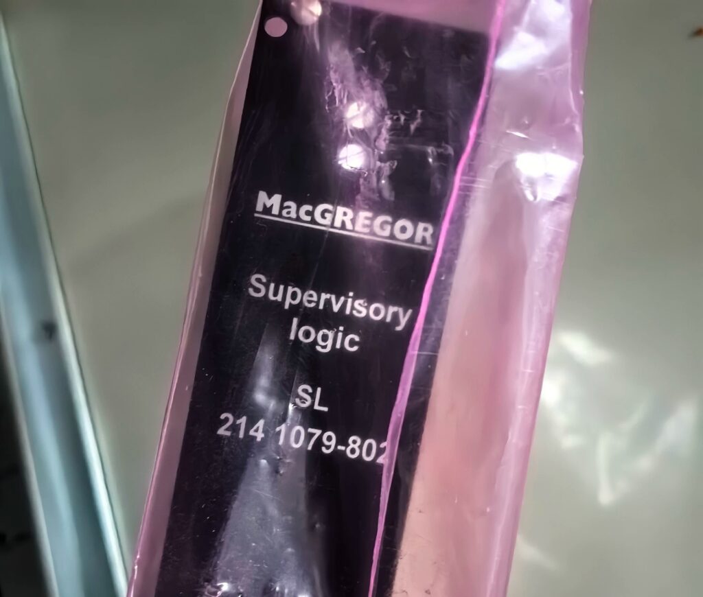 MacGregor Board SL 214 1079-8