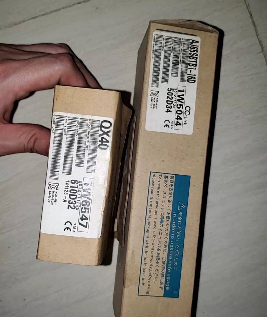 Mitsubishi PLC Module QX40 thumbnail
