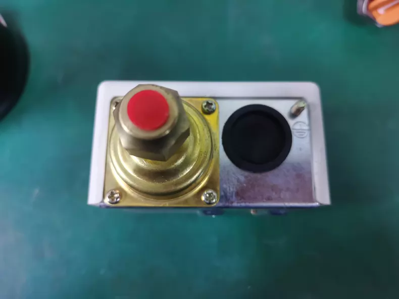 3S JC210 pressure switch thumbnail