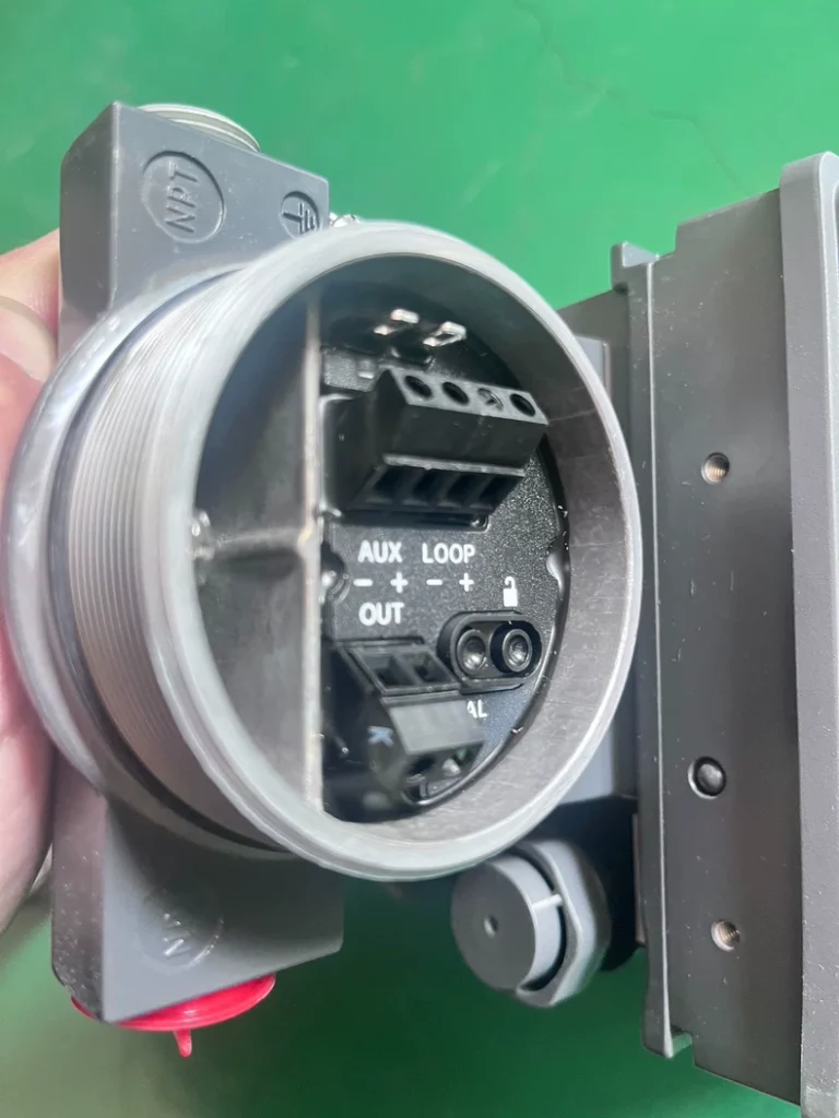 FISHER DVC6200 Valve positioner thumbnail