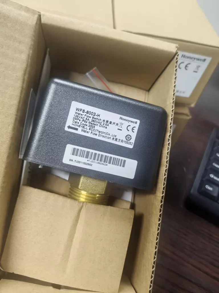Honeywell WFS-8002-H water flow switch thumbnail