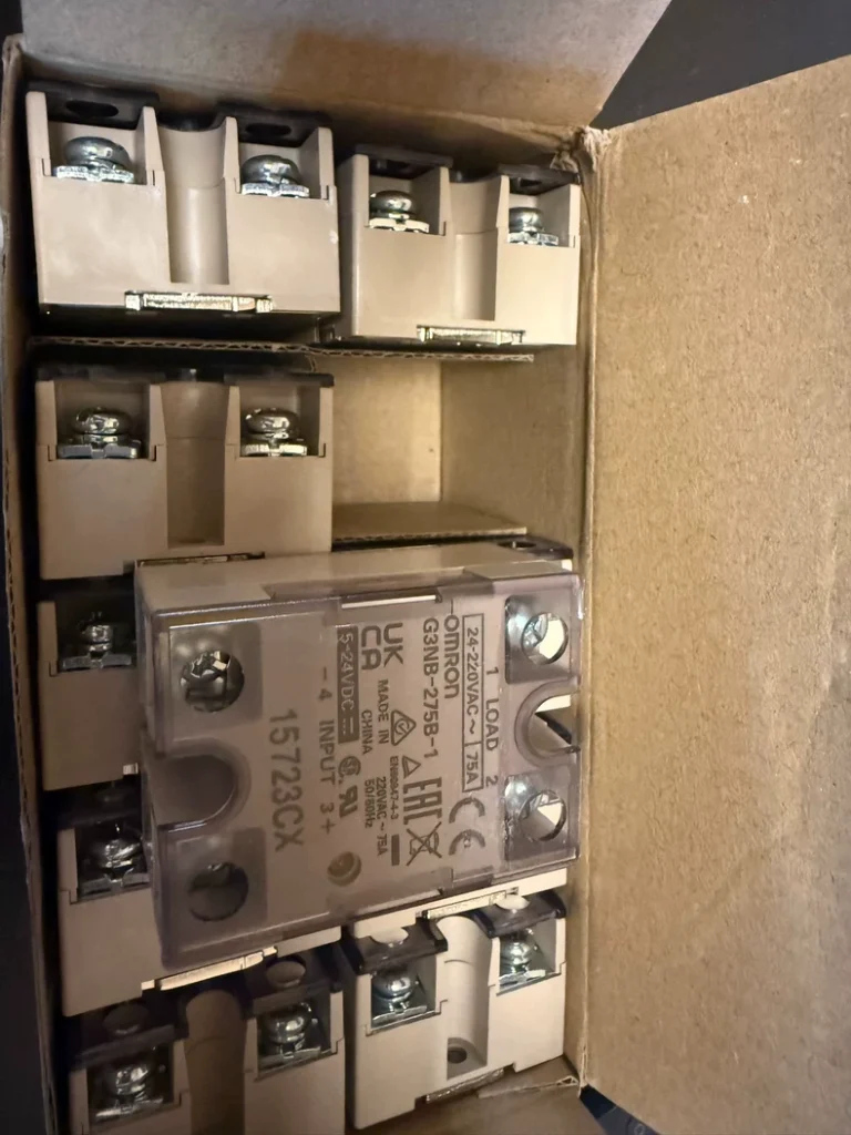 Omron G3NB-275B-1 relay thumbnail
