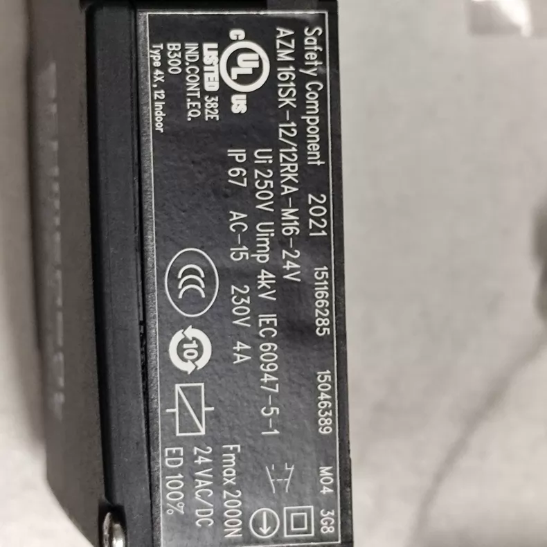 Schmersrl Switch AZM161SK-12/12RKA-M16-24V 1511164285 thumbnail