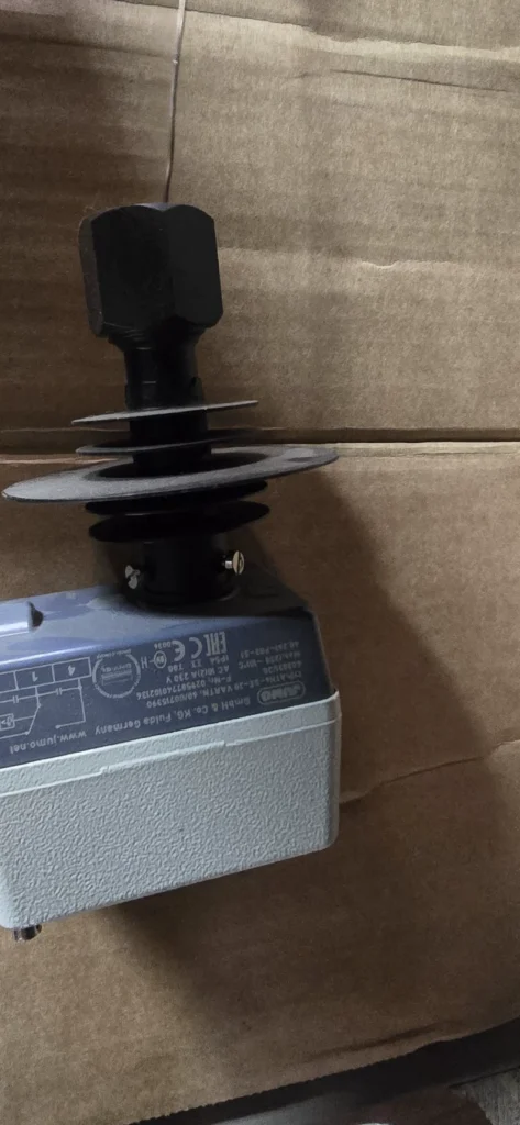 JUMO temperature switch thumbnail
