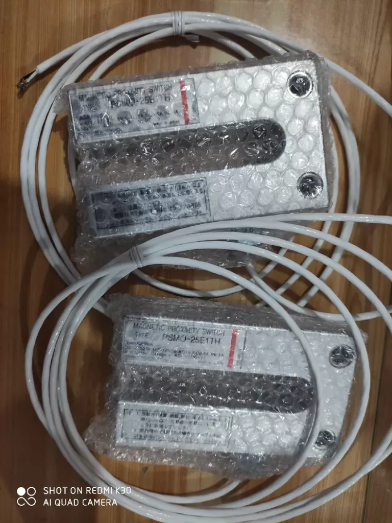 YASKAWA PSMO-25E1TH Magnetic Proximity Switch thumbnail