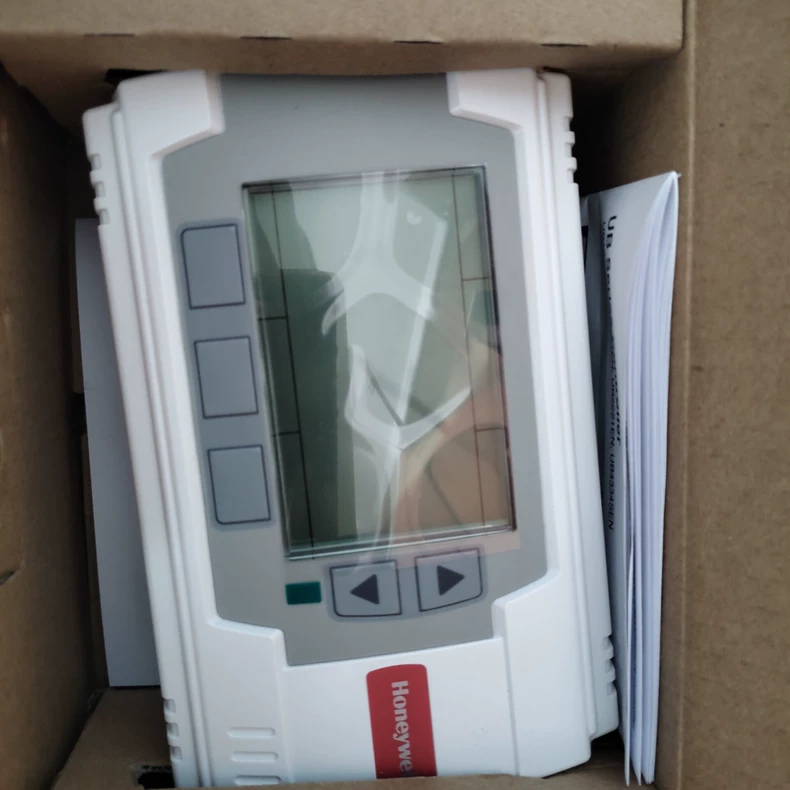 Honeywell UB4334SEN controller thumbnail