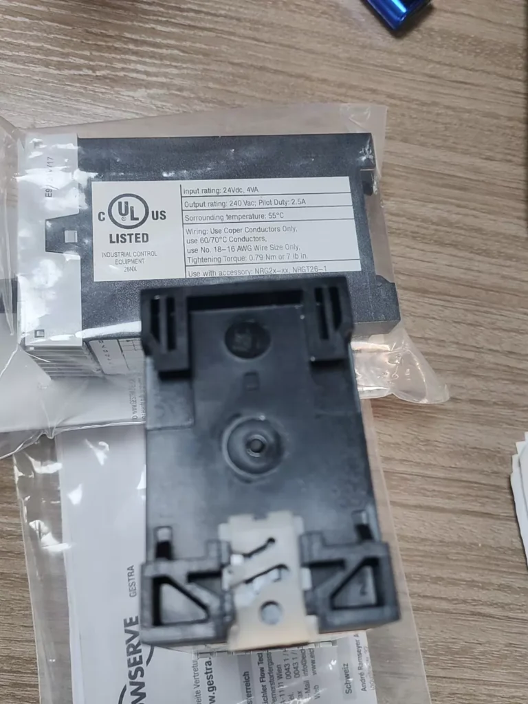 GESTRA Level Switch NRS 2-51 thumbnail