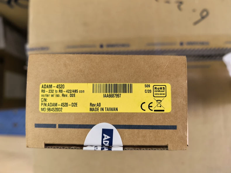Advantech ADAM-4520 Converter thumbnail