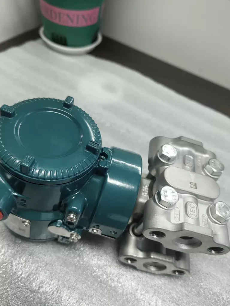 YOKOGAWA EJAA430E-JAS5J-712NN transmitter thumbnail