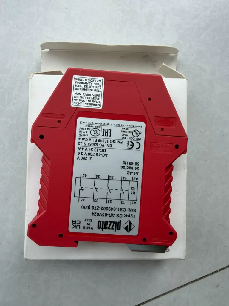 PIZZATO CS AR-05V024 Safety relay thumbnail
