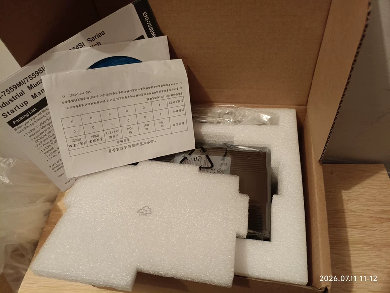 Advantech EKI-7559SI Industrial Switch thumbnail