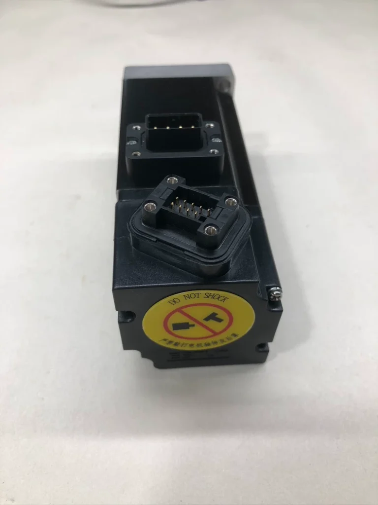 ESTUN EMJ-01APA22 Motor thumbnail