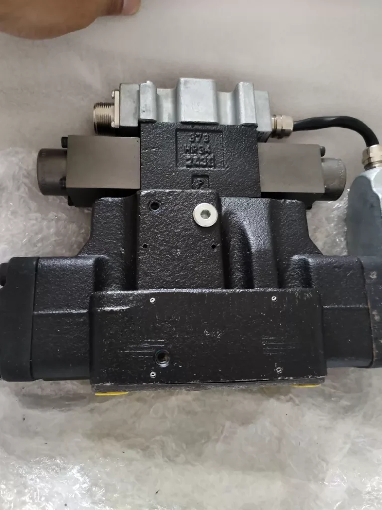 PARKER D1FVE50BCVLB35 valve thumbnail