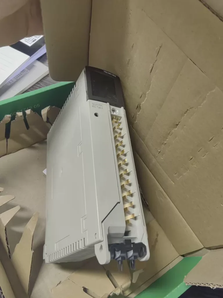 Schneider TSXDEY16D2 thumbnail