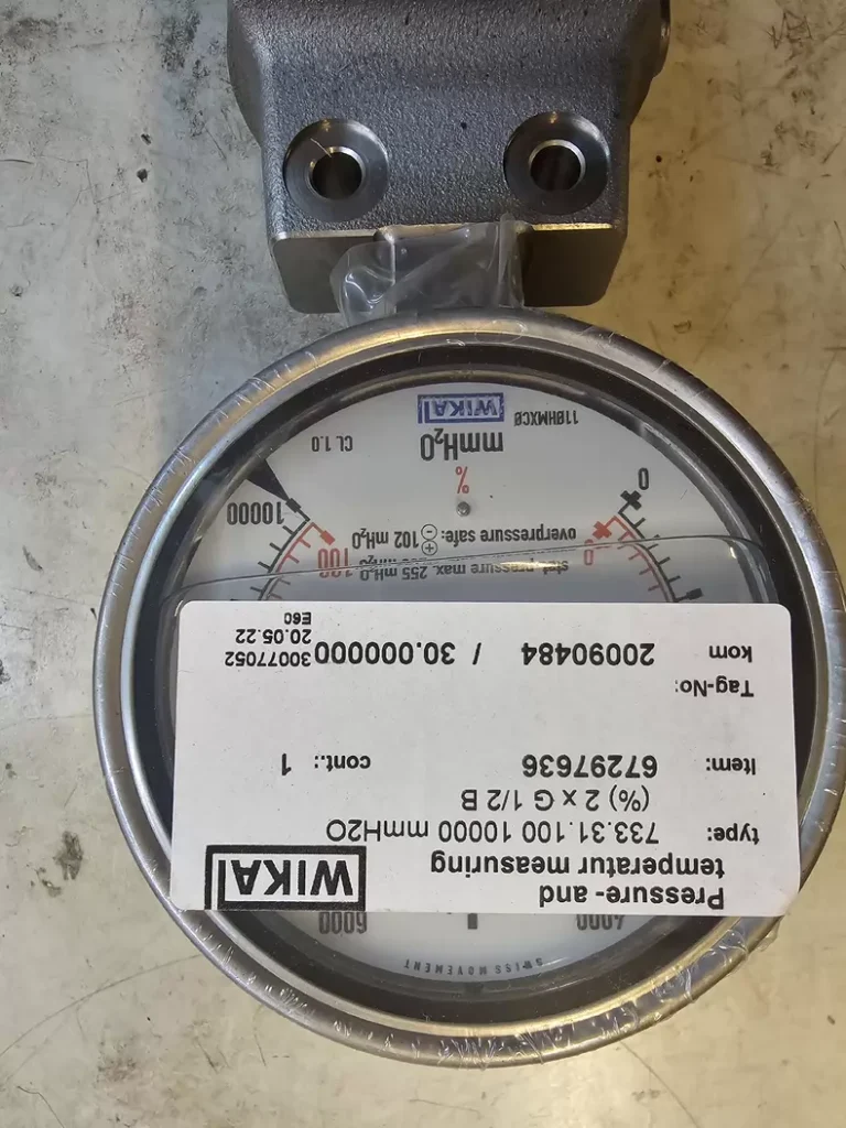 WIKA 733.31.100 pressure gauge thumbnail