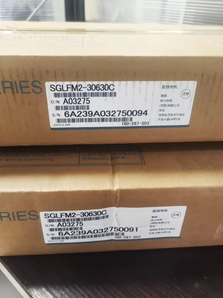 YASKAWA SGLFM2-30630C Linear motor thumbnail