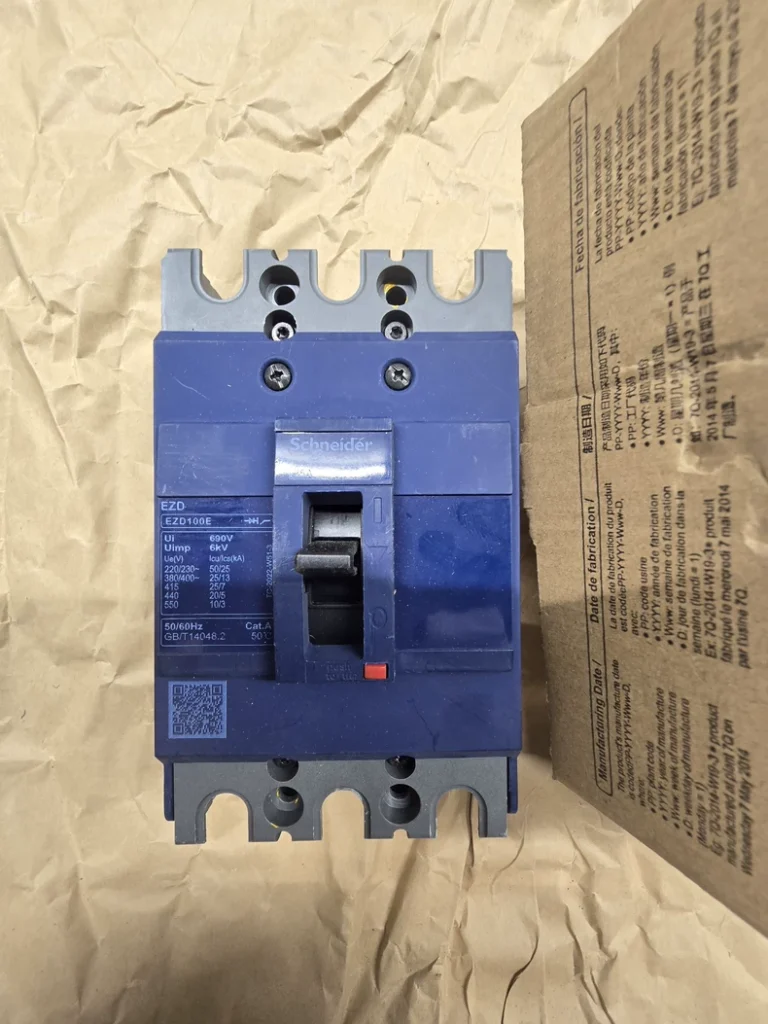 Schneider EZD100E breaker thumbnail