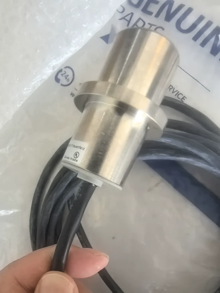 Baumer CH-8501 Sensor thumbnail