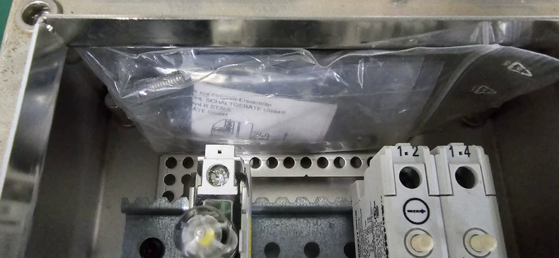 STAHL 8125/5061-2 Control Unit thumbnail