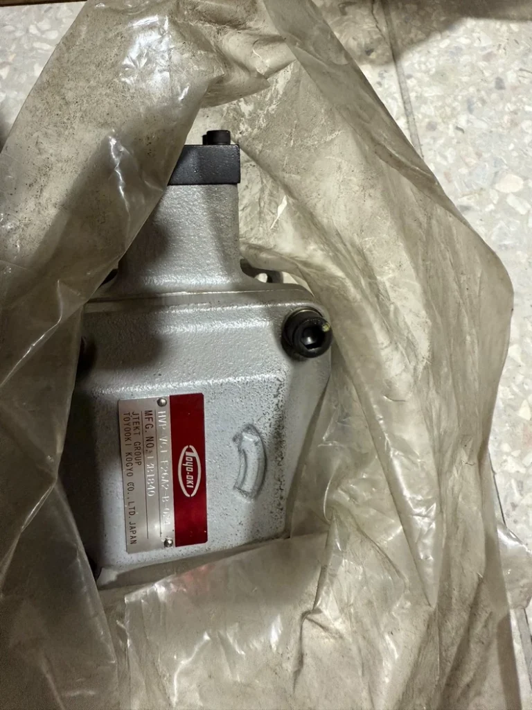 Toyooki Vane Pump HVP-VC1-F26A2-B-024 thumbnail