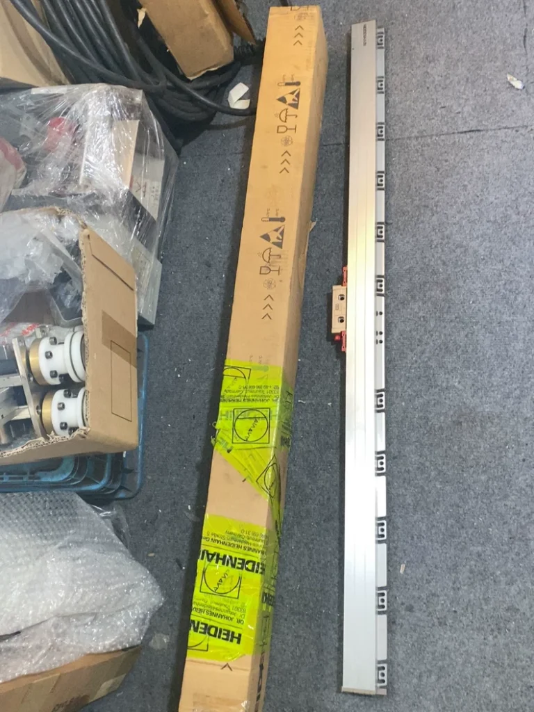 Heidenhain Linear Encoder LC195M 1040mm ID760-0920-10