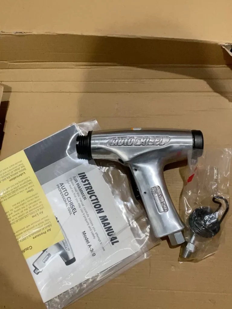 NITTO KOHKI A-300 Pneumatic High-Speed Chisel, Peeling Chisel and Air Shovel