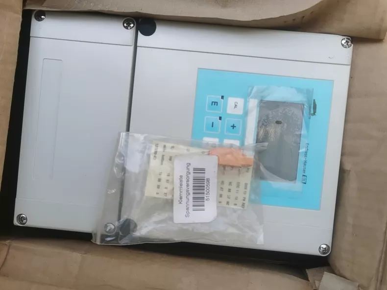 E+H CLM253-CD0005  Transmitter