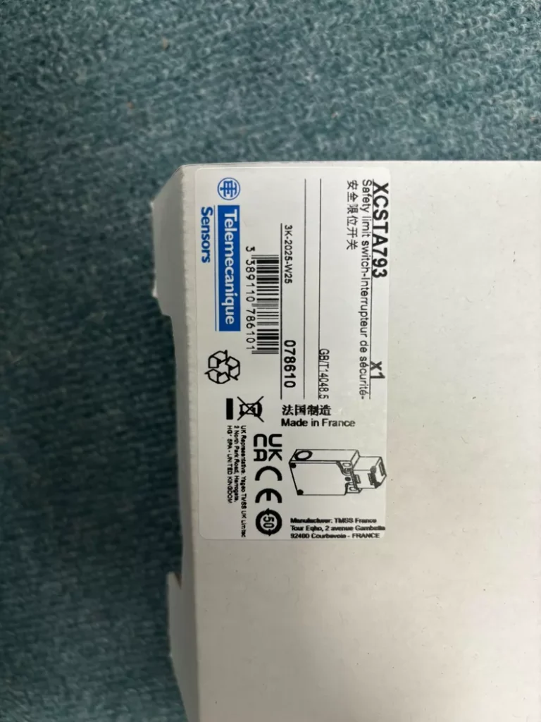 XCSTA793 Telemecanique XCSTA793 Safety limit switch thumbnail