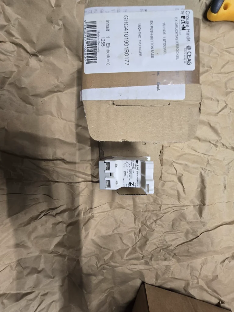 ETN GHG4101901R0177. Switch thumbnail