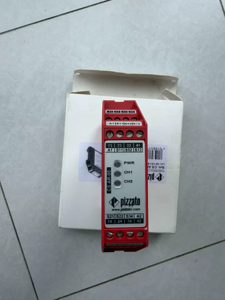 PIZZATO CS AR-05V024 Safety relay thumbnail