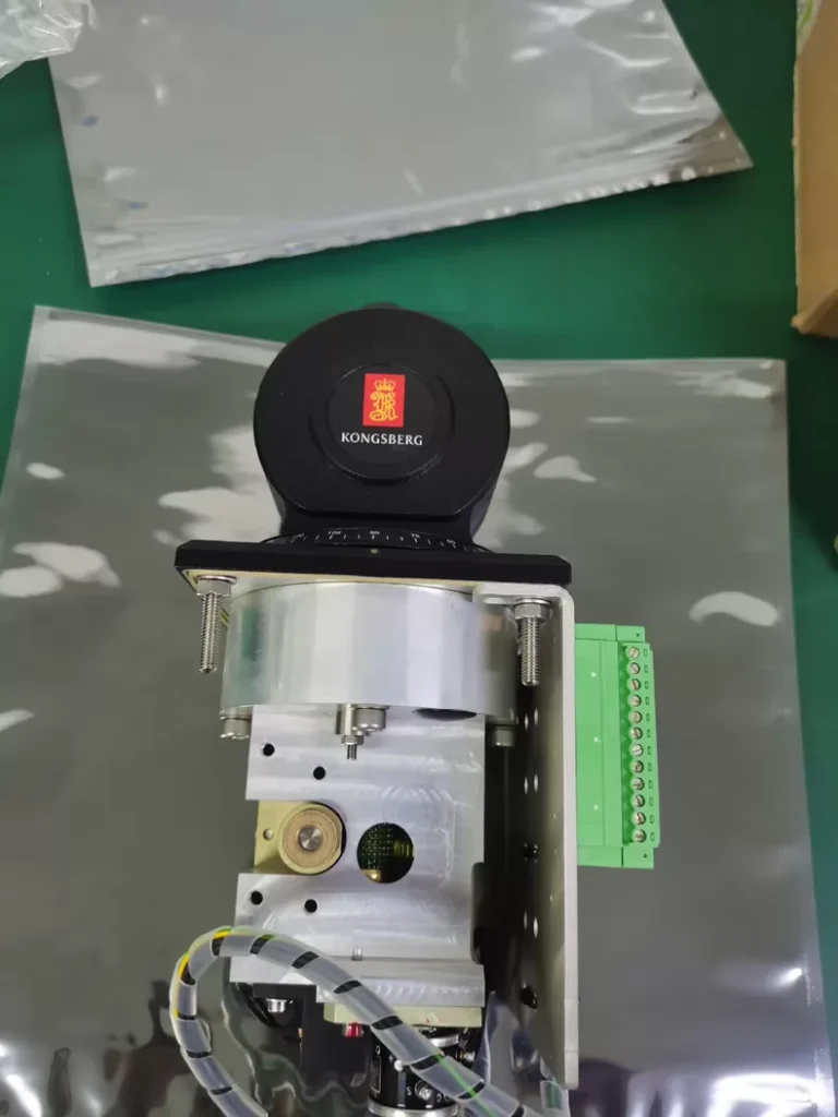 Kongsberg lilaas LF70R joystick thumbnail