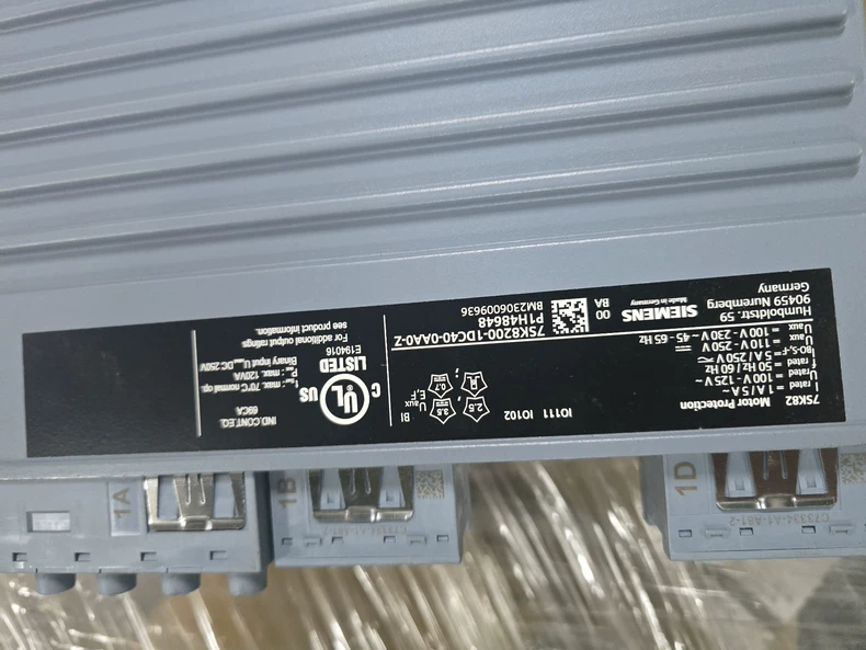 Siemens 7SK8200-1DC40-0AA0-Z otor Overcurrent Protector thumbnail