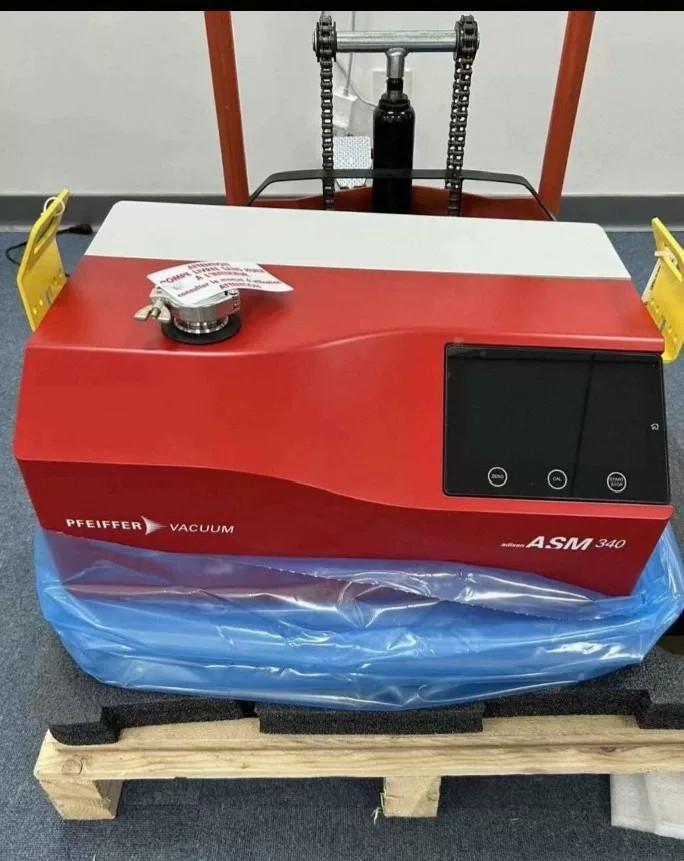 Pfeiffer Helium Mass Spectrometer Leak Detector ASM340